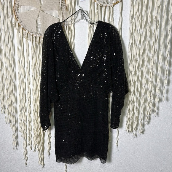 ASTR Black Dolman Sleeve Sequined Mini Dress with Open Back Size Small - Picture 6 of 16
